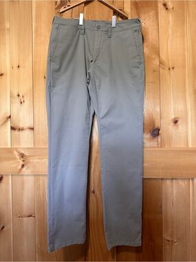 Mack Weldon Men's Radius Pants Grey 30x32 Performance pants